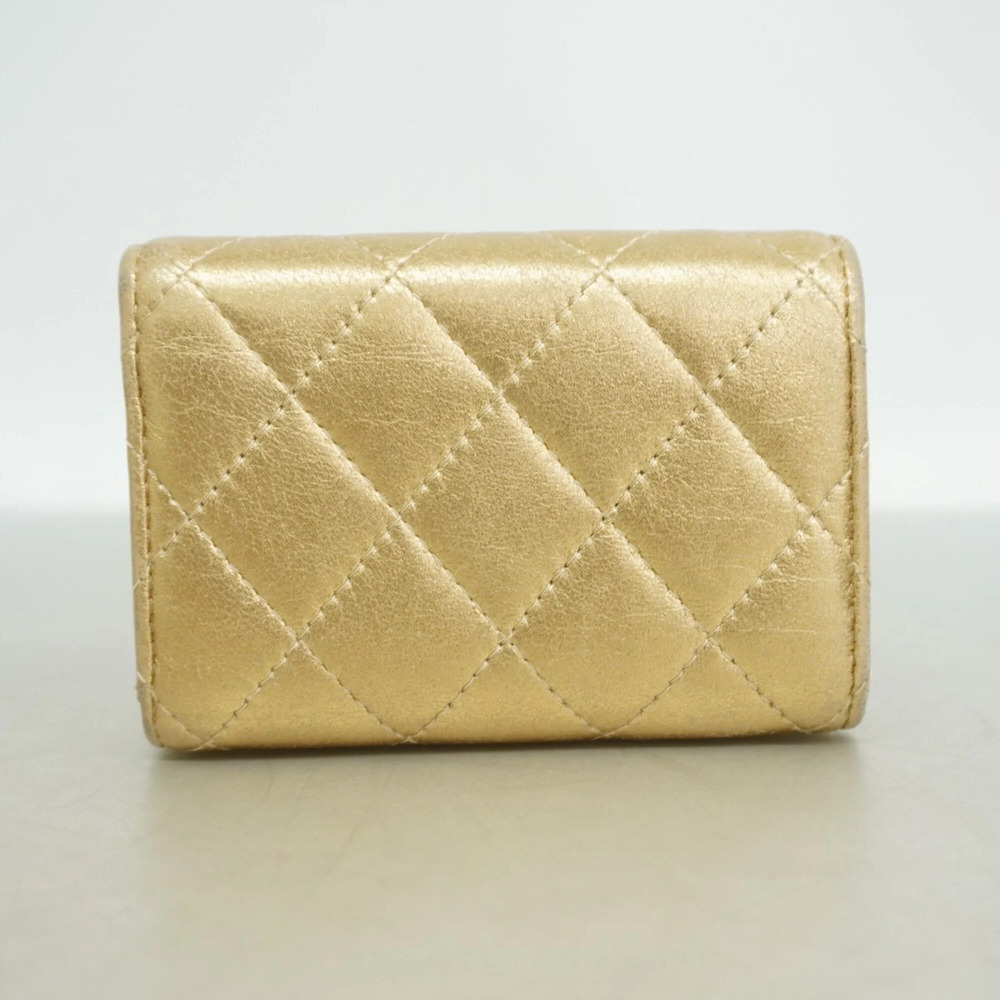 CHANEL Gold Lambskin Leather Wallet - Picture 10 of 11